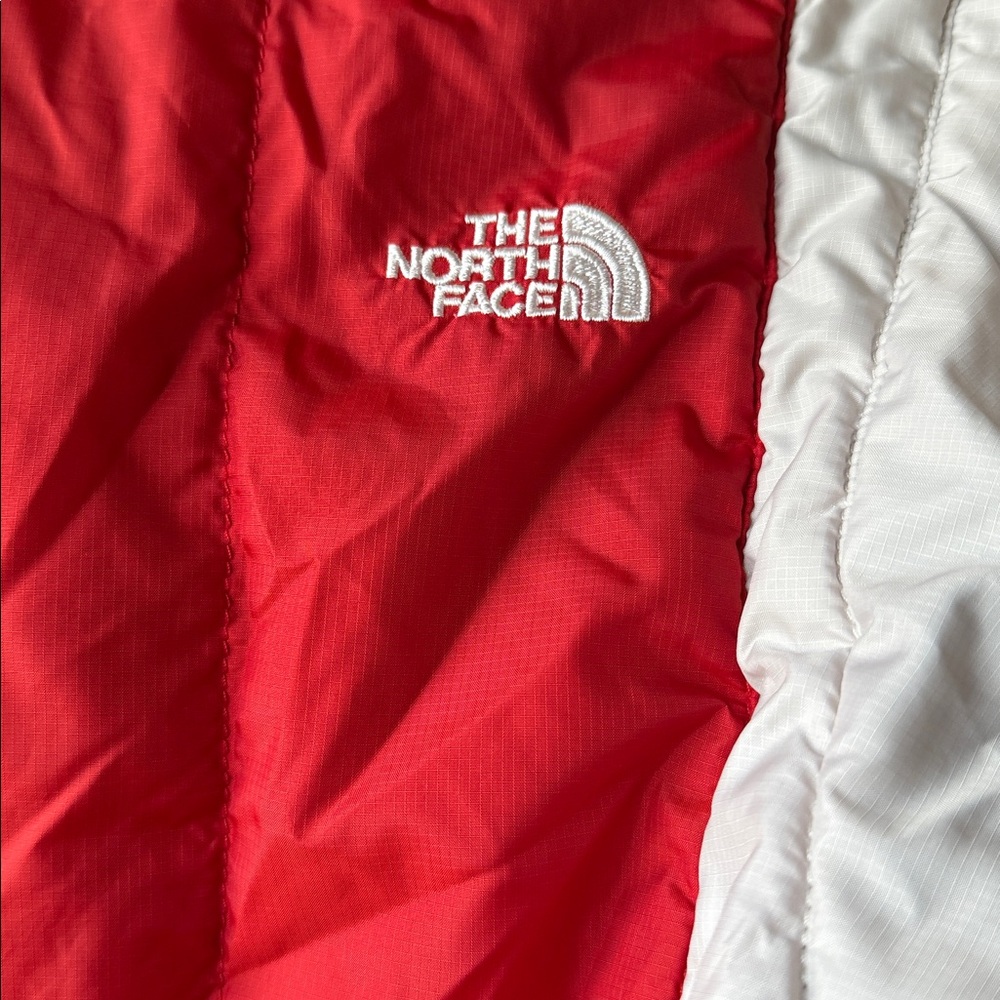 The North Face Red and White Women Zip-Up Jacket - size M - Picture 7 of 8